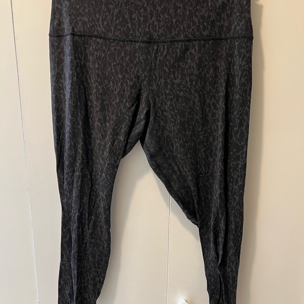 Lululemon Black Cheetah Leggings Size 14